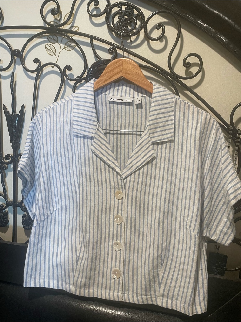 Womenās Blue & White Striped Short-Sleeve Shirt